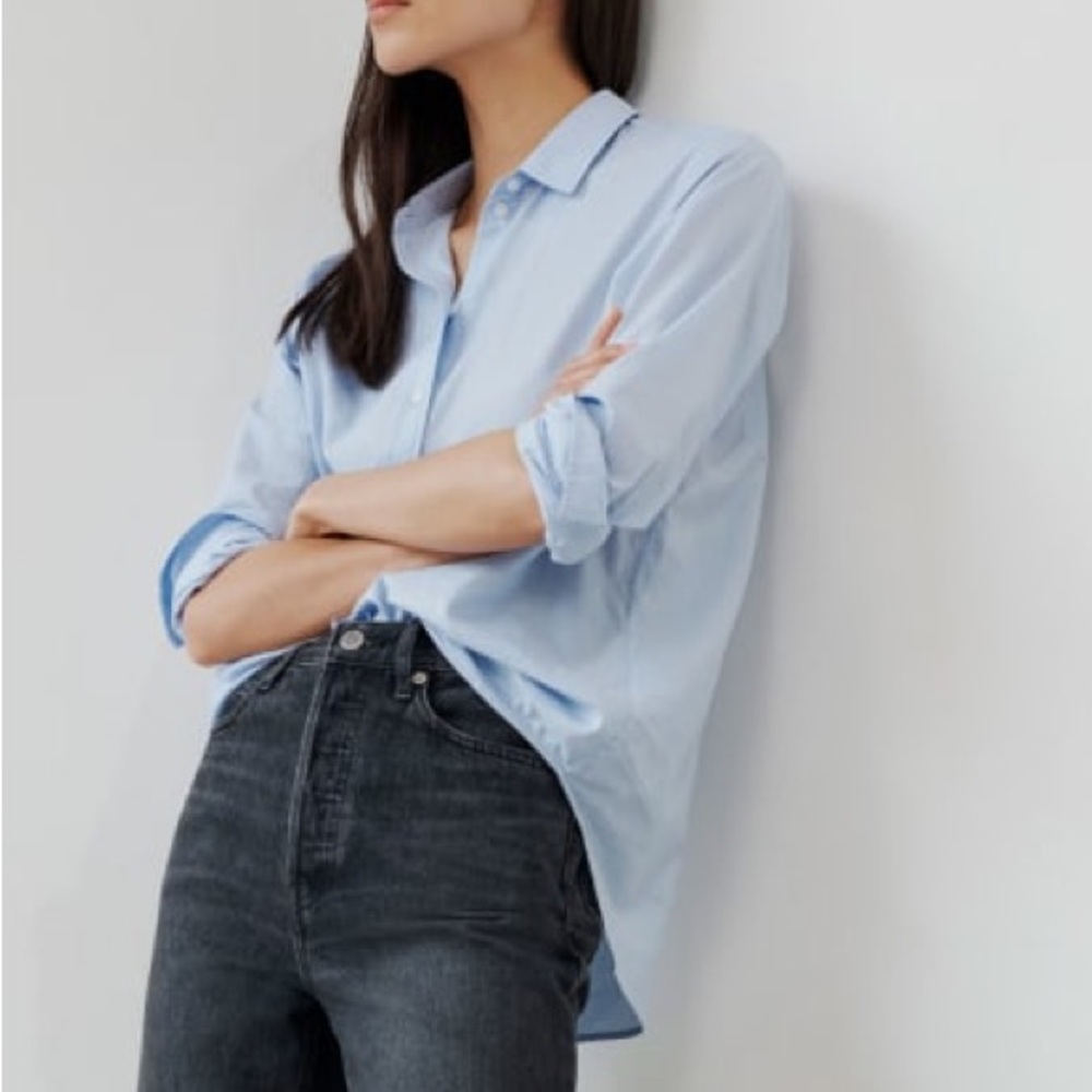 Everlane The Must-Have Shirt in Silky Cotton